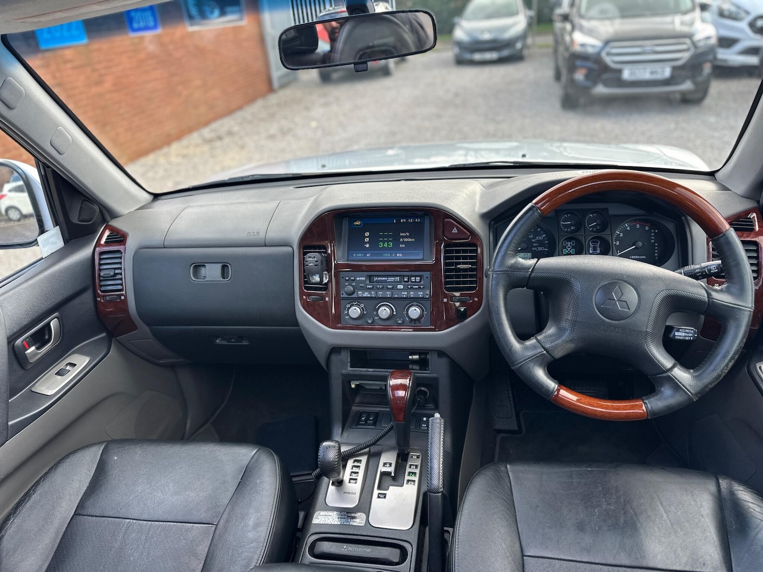 Used Mitsubishi Shogun 2005 for sale - 77440128: Photo 8