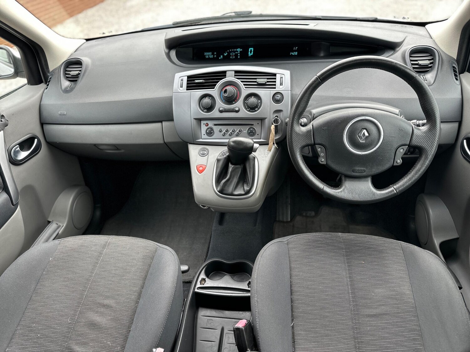 Used Renault Scenic for sale - 77684162: Photo 8