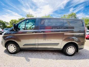 Used Ford Transit Custom 2017 for sale - 79033969: Photo