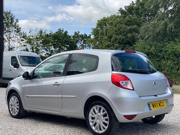 Used Renault Clio 2011 for sale - 78965327: Photo