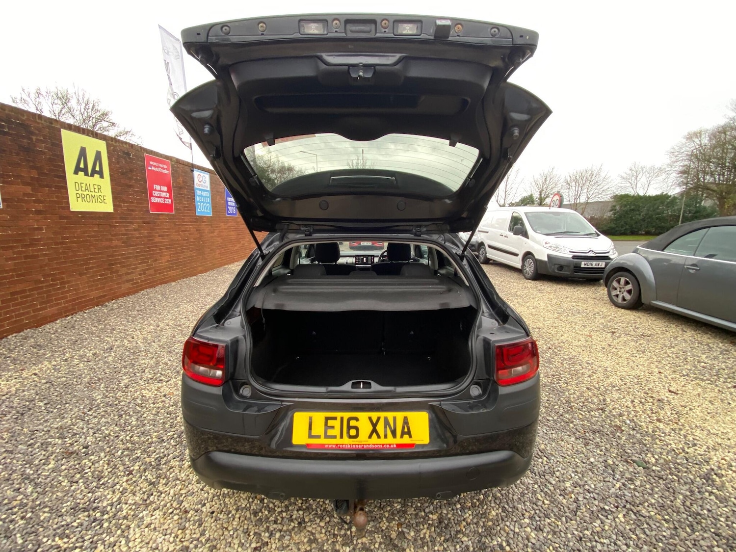 Used Citroen C4 Cactus 2016 for sale - 76865265: Photo 18