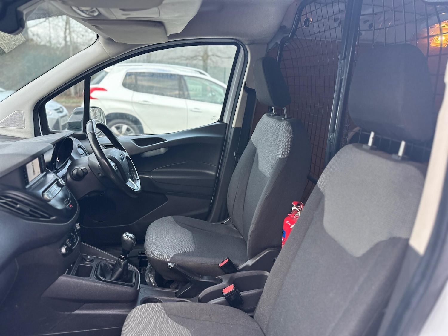 Used Ford Transit Courier 2020 for sale - 77108865: Photo 37