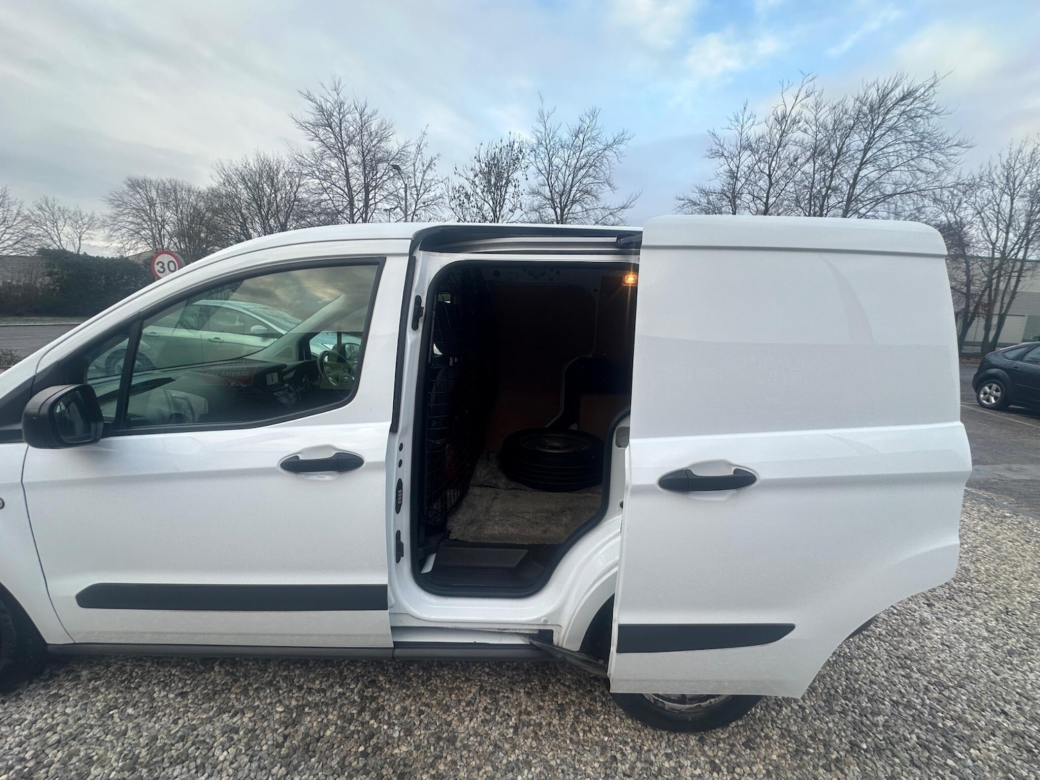 Used Ford Transit Courier 2020 for sale - 77108865: Photo 38
