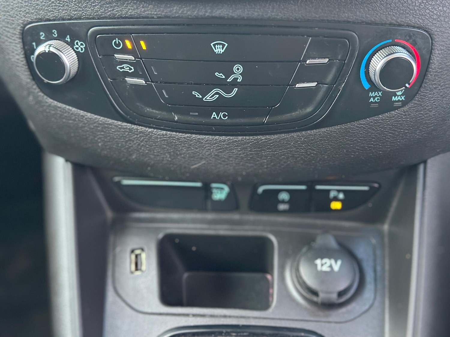 Used Ford Transit Courier 2020 for sale - 77108865: Photo 41