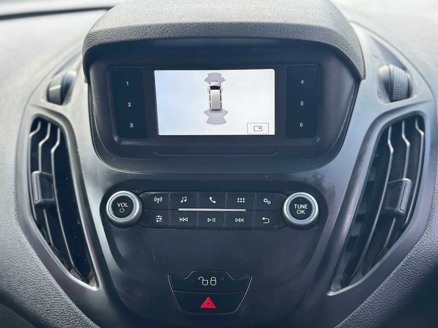 Used Ford Transit Courier 2020 for sale - 77108865: Photo 42