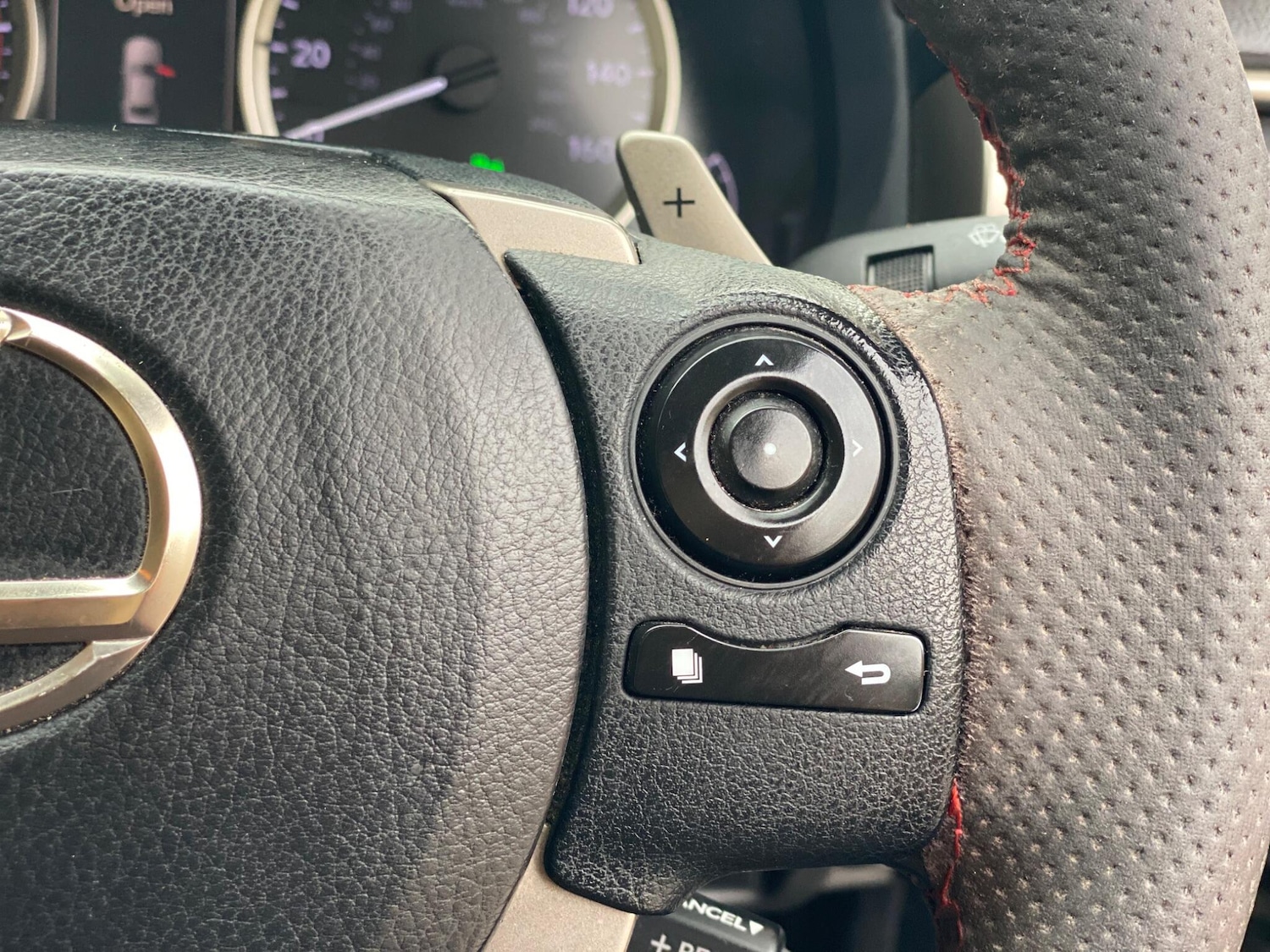 Used Lexus IS 2014 for sale - 76995464: Photo 44