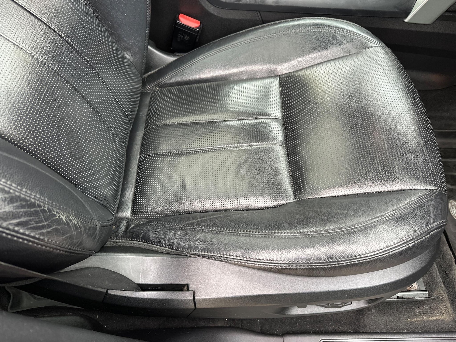 Used Land Rover Discovery Sport for sale - 77723519: Photo 32