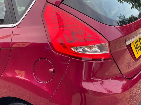 Used Ford Fiesta 2012 for sale - 74848732: Photo 28