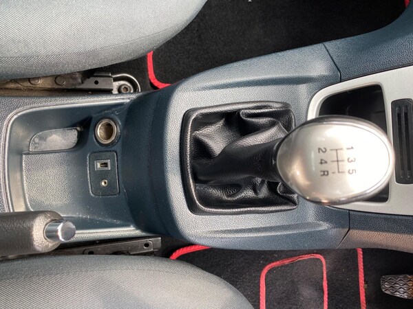 Used Ford Fiesta 2012 for sale - 74848732: Photo 37