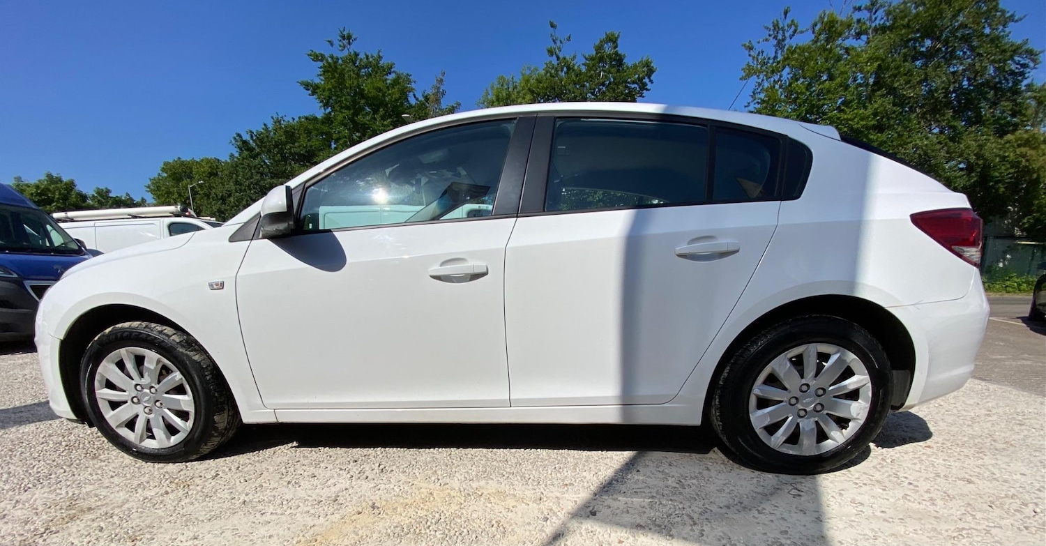 Used Chevrolet Cruze 2013 for sale - 77067052: Photo 18