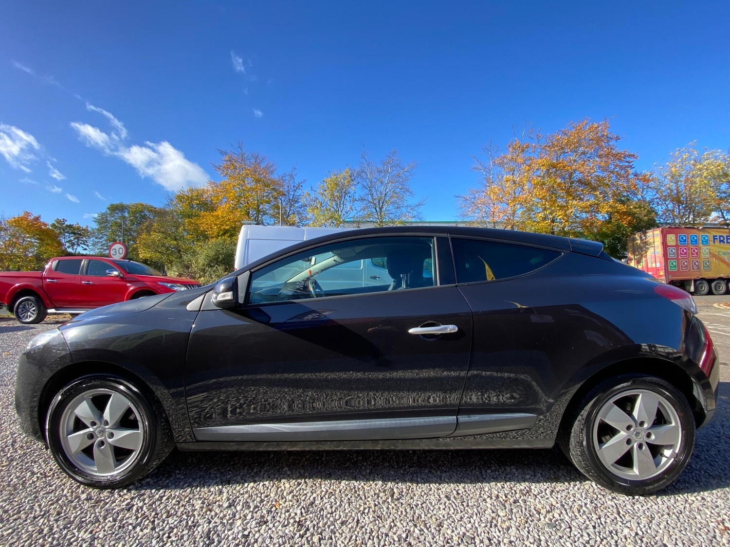 Used Renault Megane 2010 for sale - 76370722: Photo 13