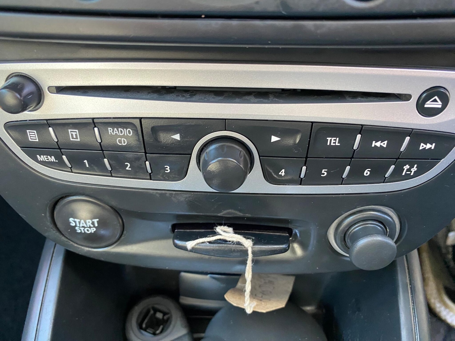 Used Renault Megane 2010 for sale - 76370722: Photo 26