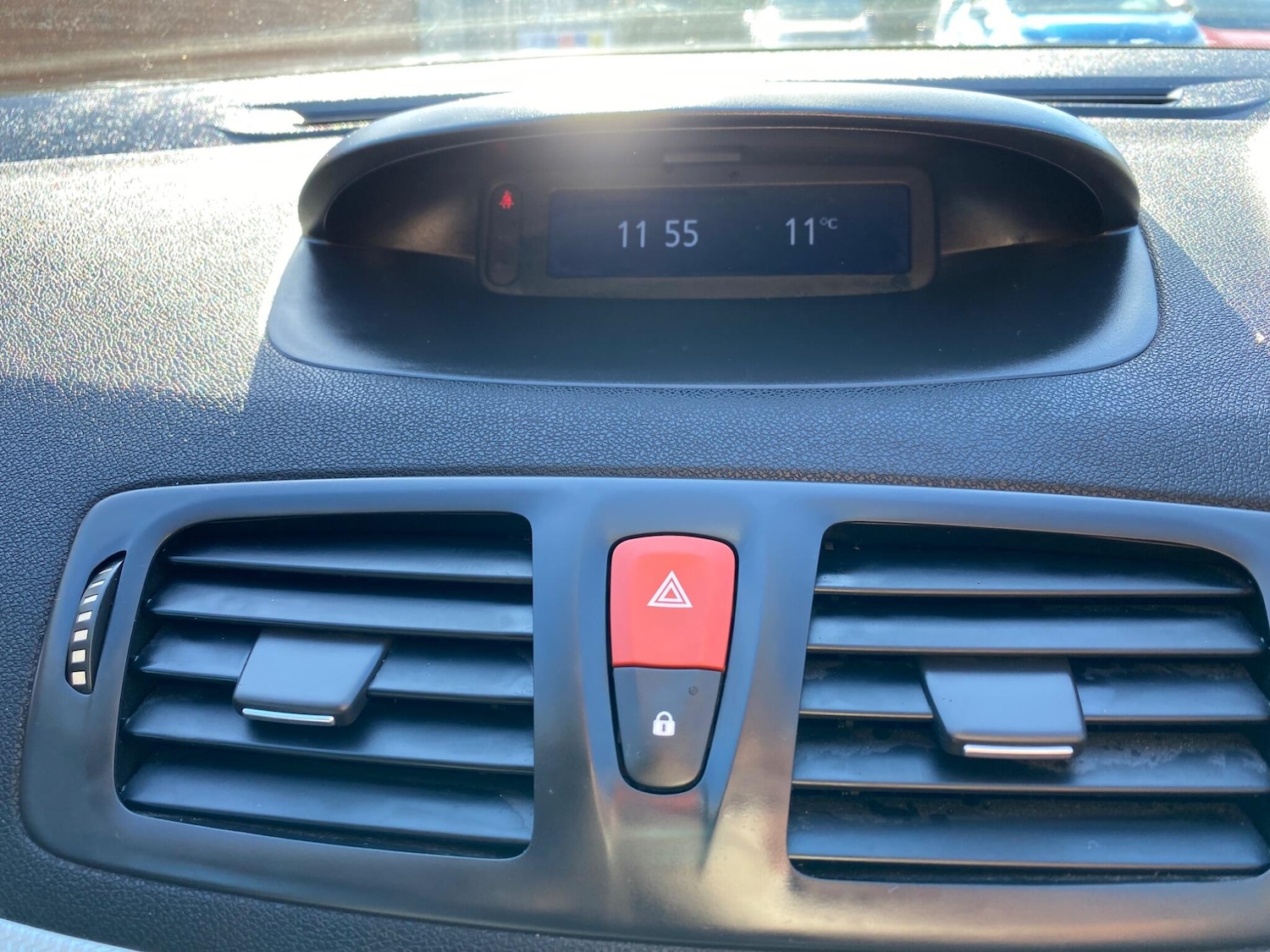 Used Renault Megane 2010 for sale - 76370722: Photo 30