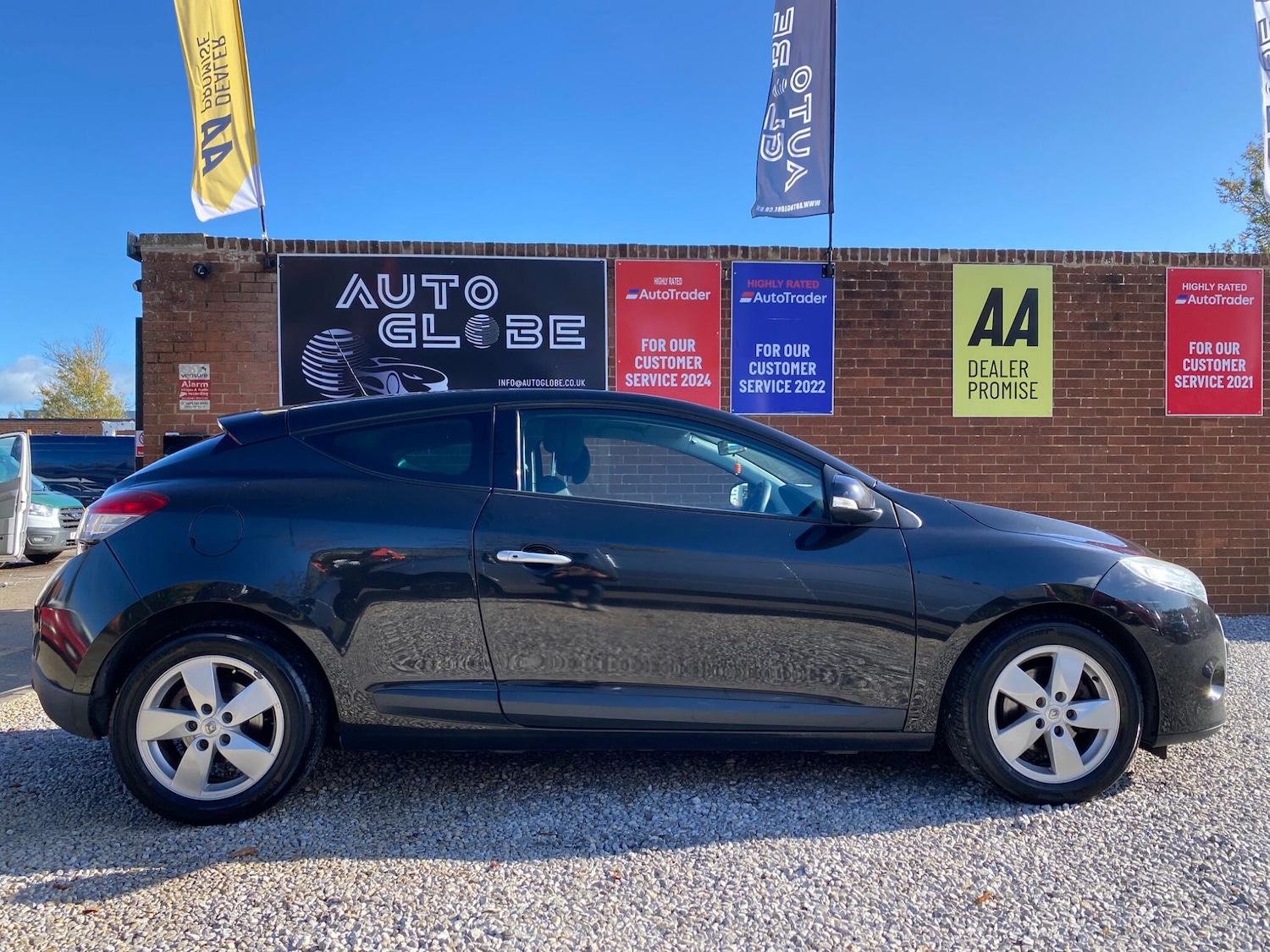 Used Renault Megane 2010 for sale - 76370722: Photo 5