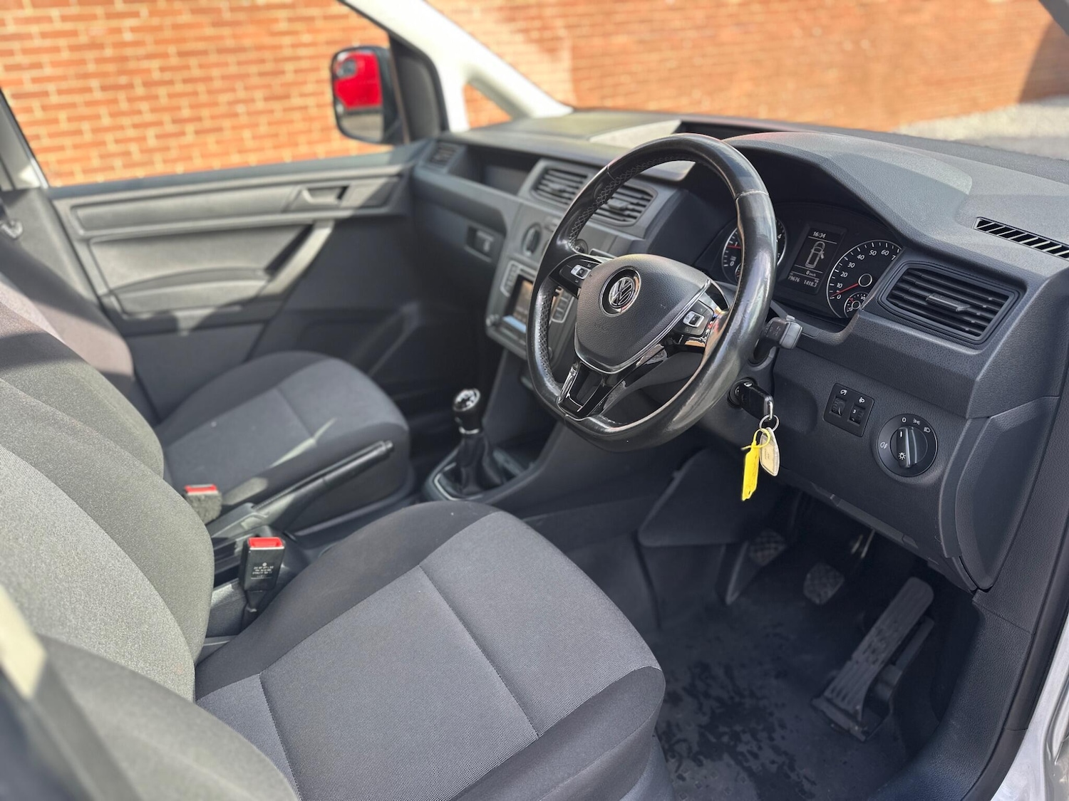 Used Volkswagen Caddy 2017 for sale - 77838568: Photo 6