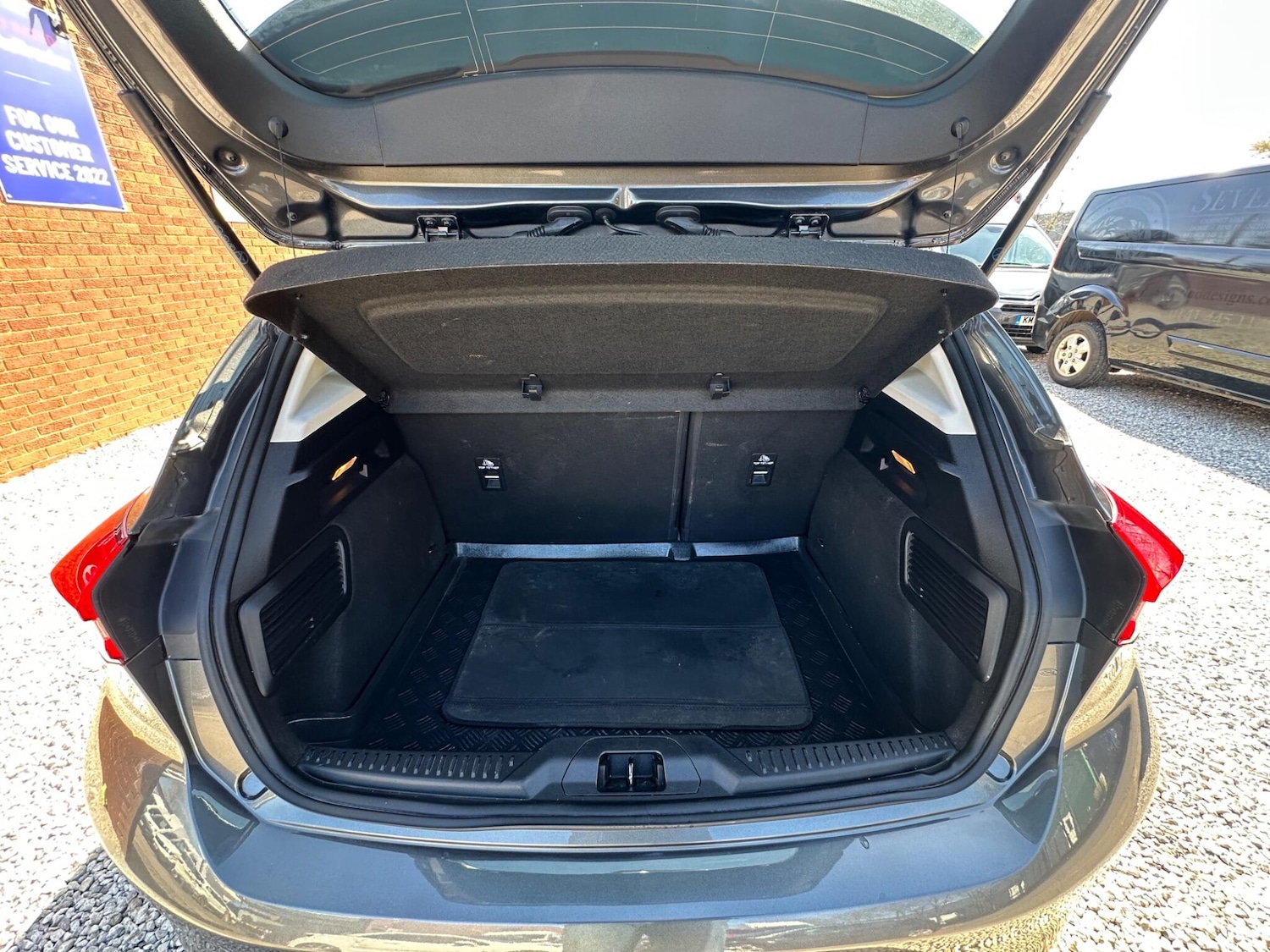 Used Ford Focus 2018 for sale - 78034276: Photo 10