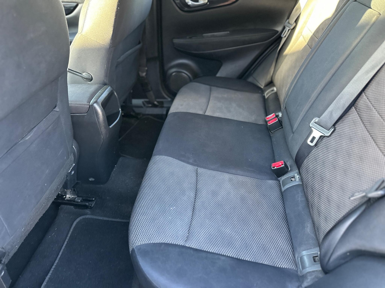 Used Nissan Qashqai 2015 for sale - 77120023: Photo 45