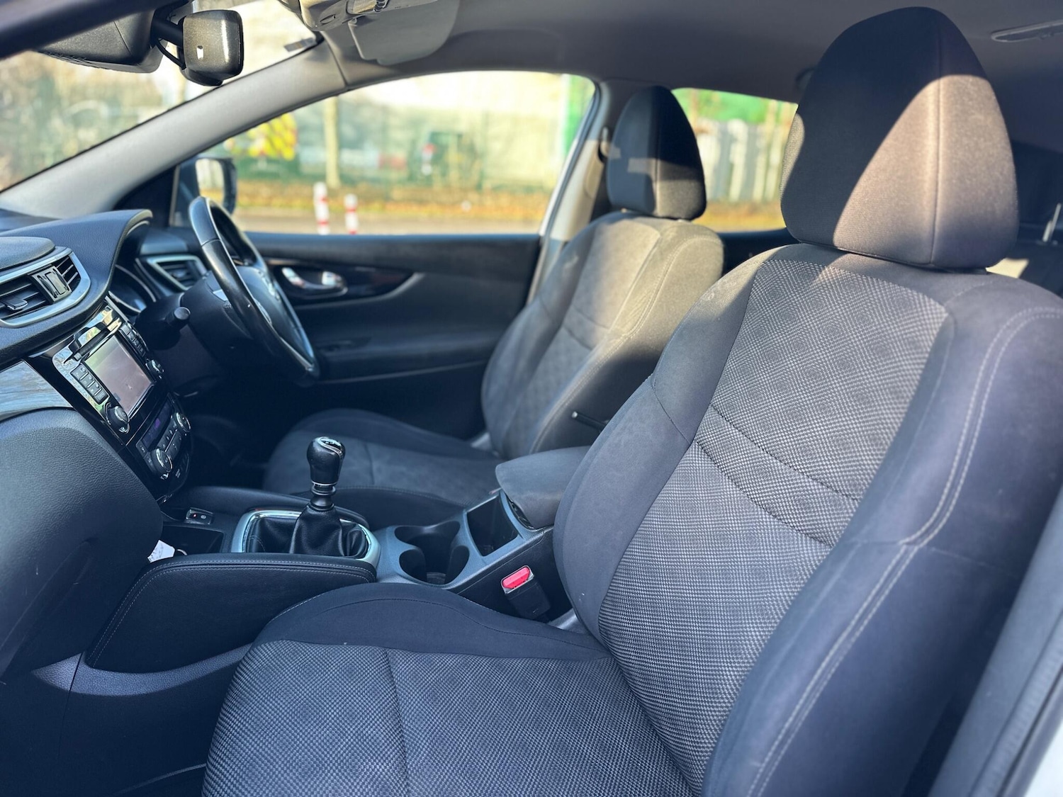 Used Nissan Qashqai 2015 for sale - 77120023: Photo 9