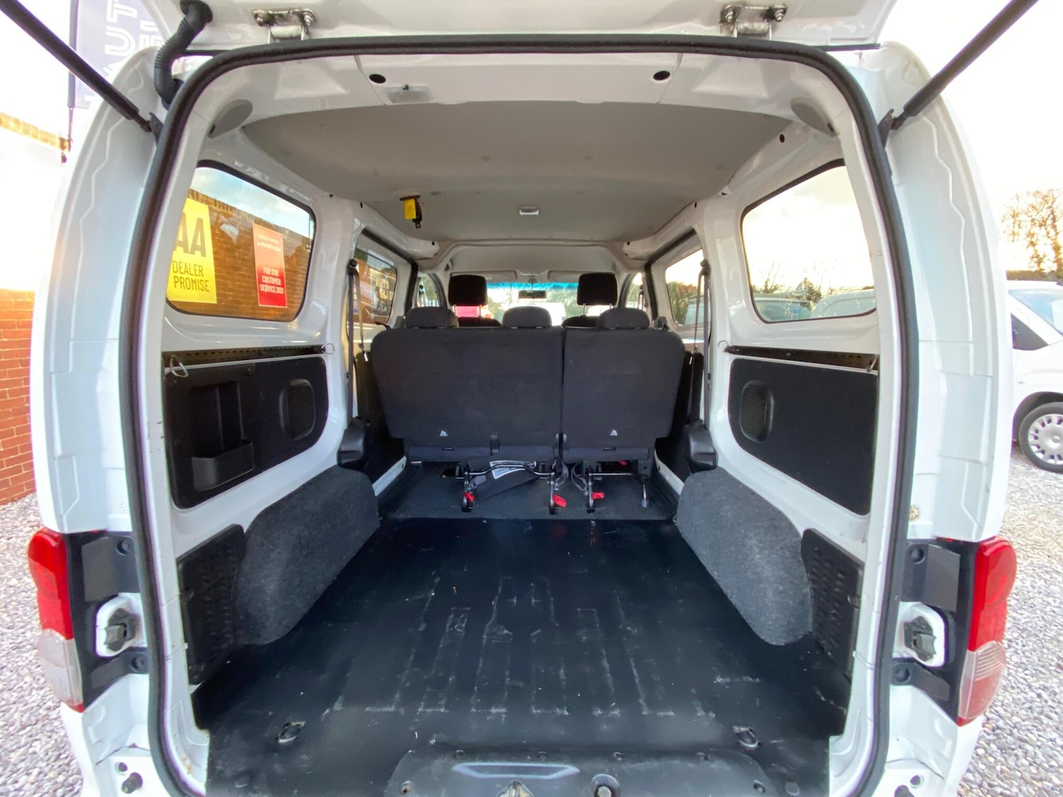 Used Nissan NV200 2014 for sale - 77040527: Photo 9