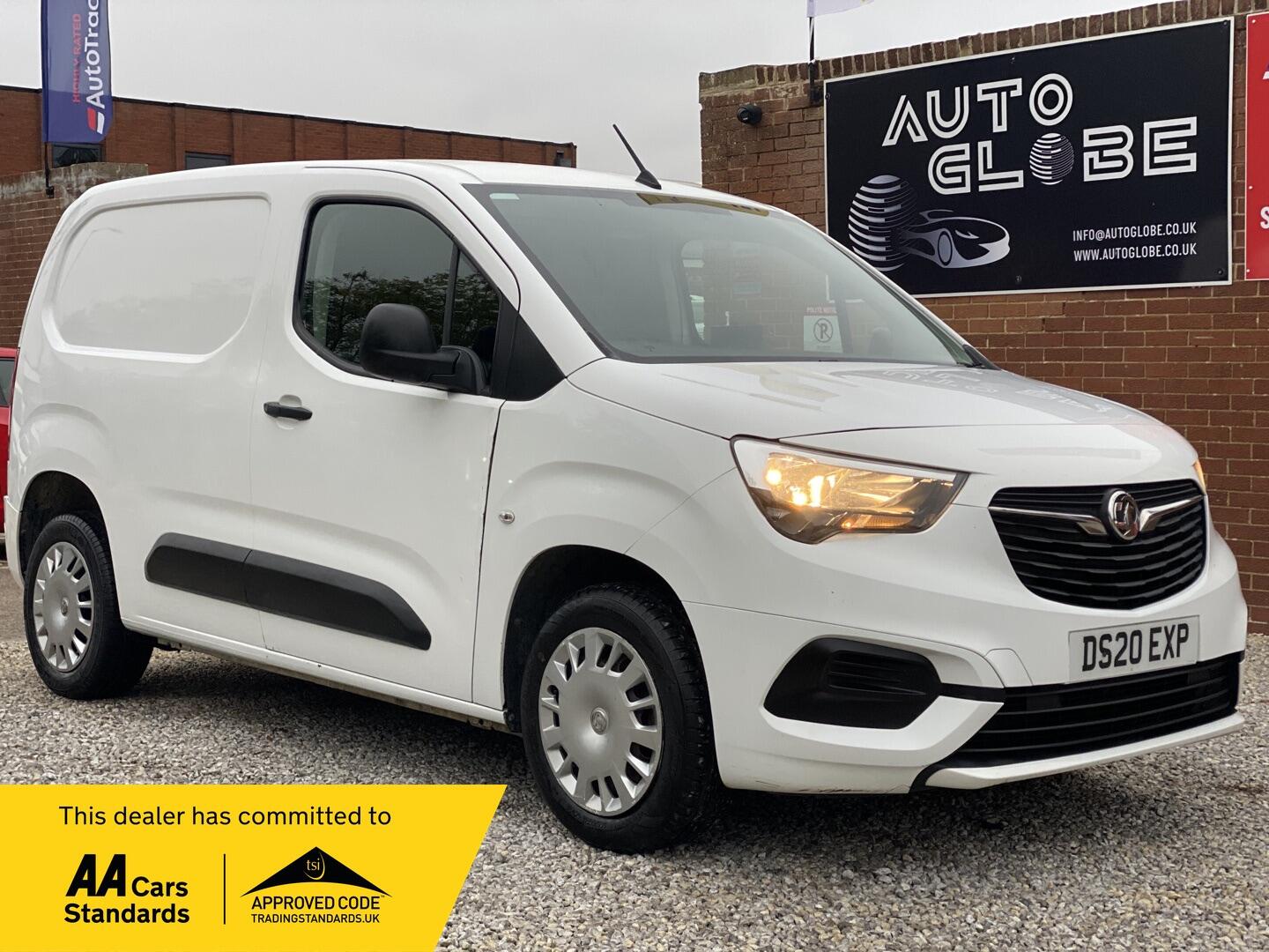 Used Vauxhall Combo 2020 for sale - 76270451: Photo 1