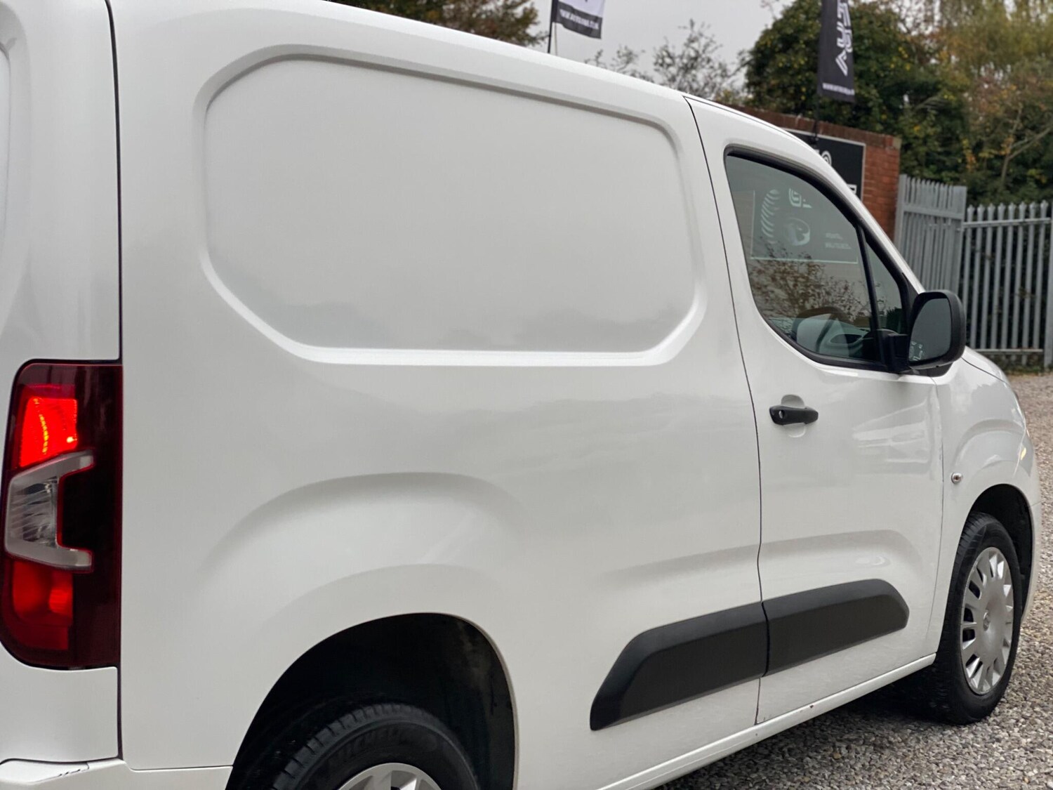 Used Vauxhall Combo 2020 for sale - 76270451: Photo 18