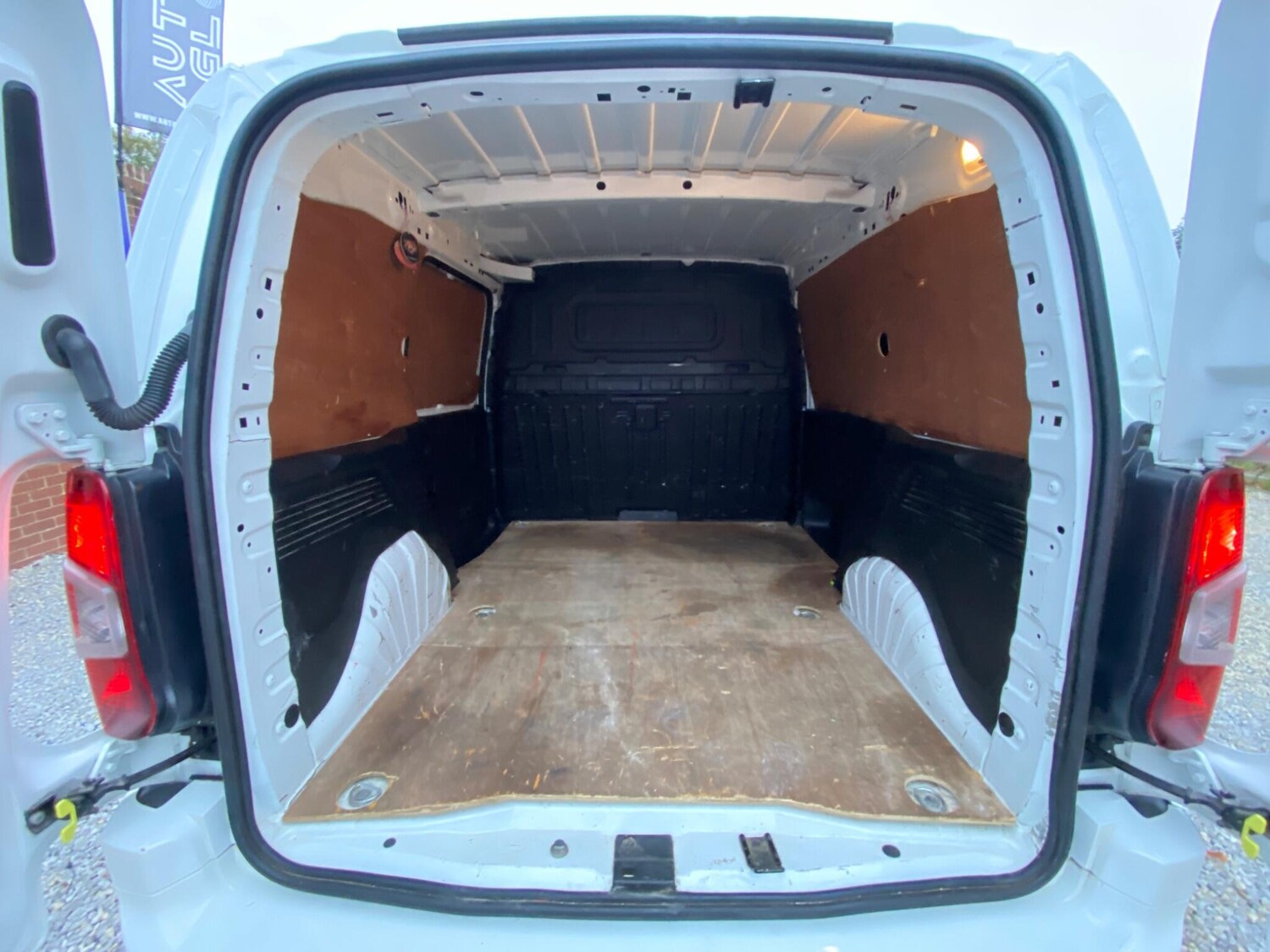 Used Vauxhall Combo 2020 for sale - 76270451: Photo 41