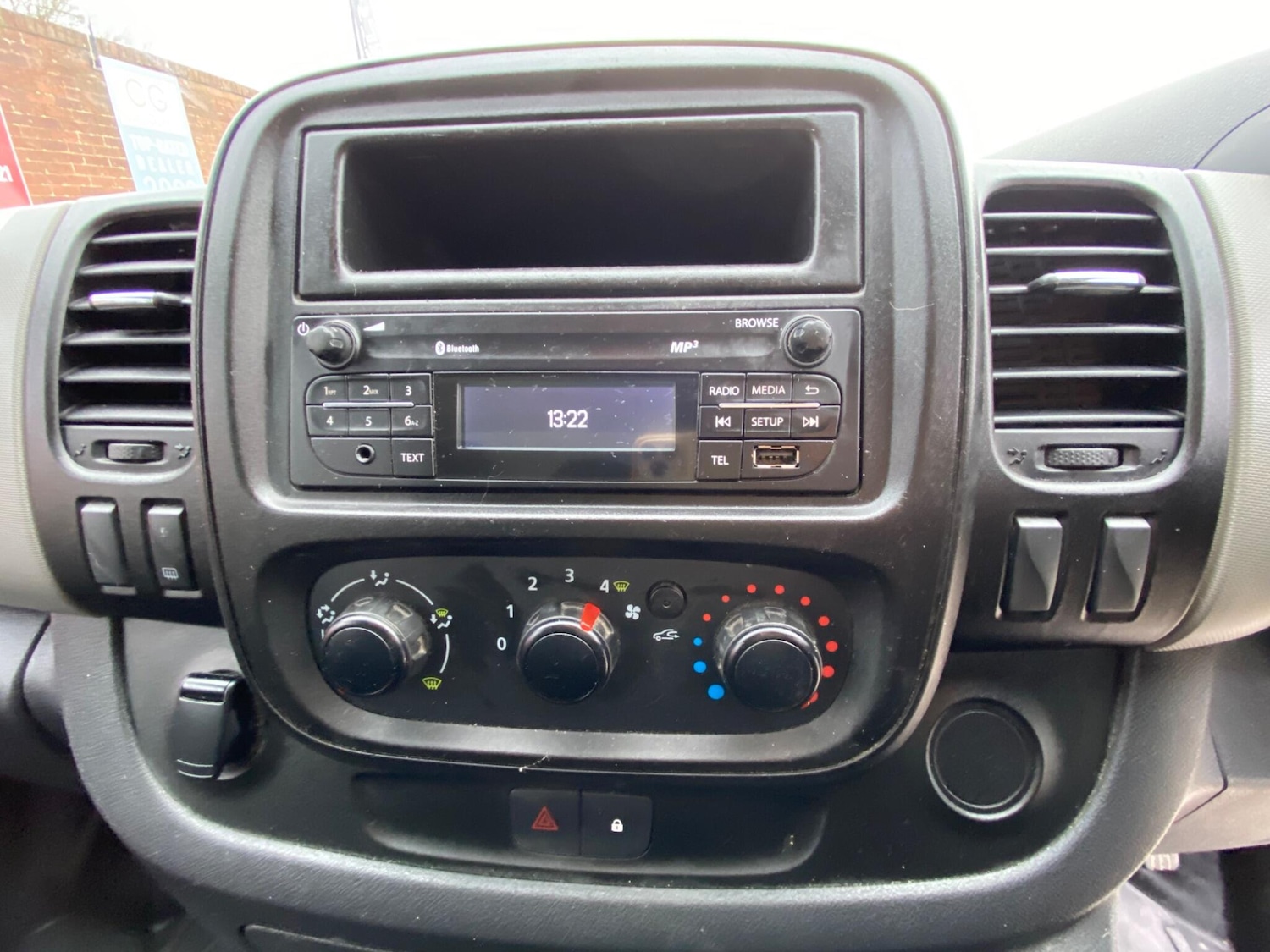 Used Renault Trafic 2019 for sale - 77305397: Photo 15