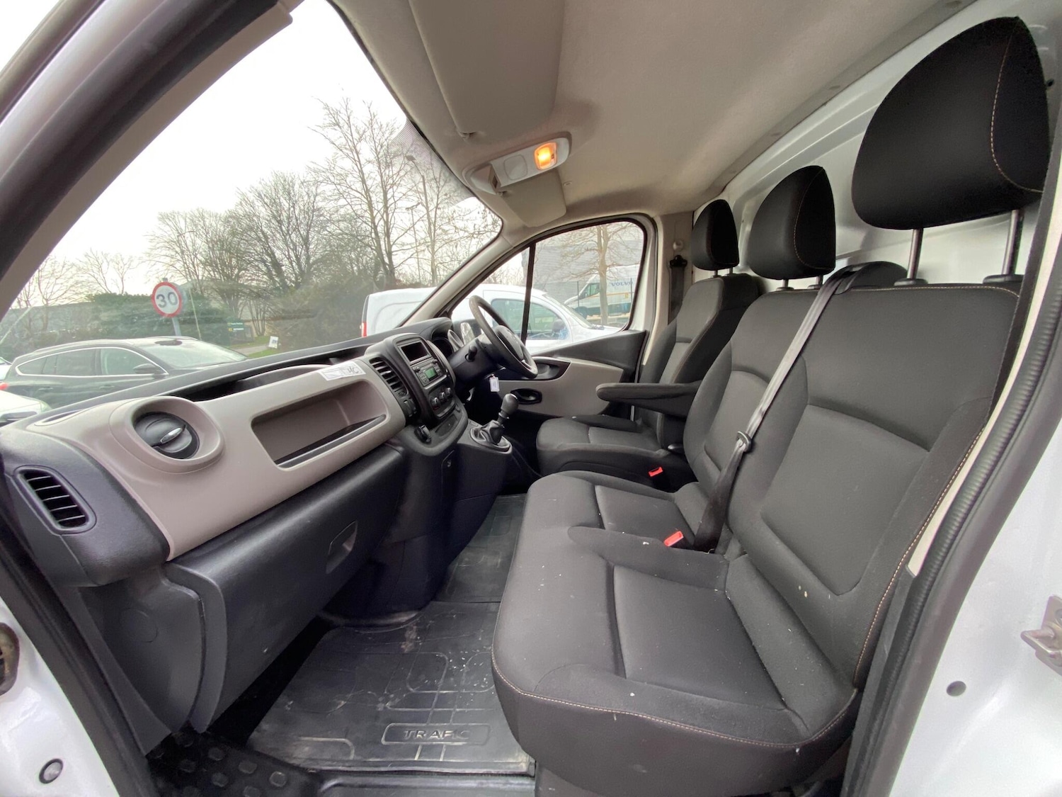 Used Renault Trafic 2019 for sale - 77305397: Photo 31