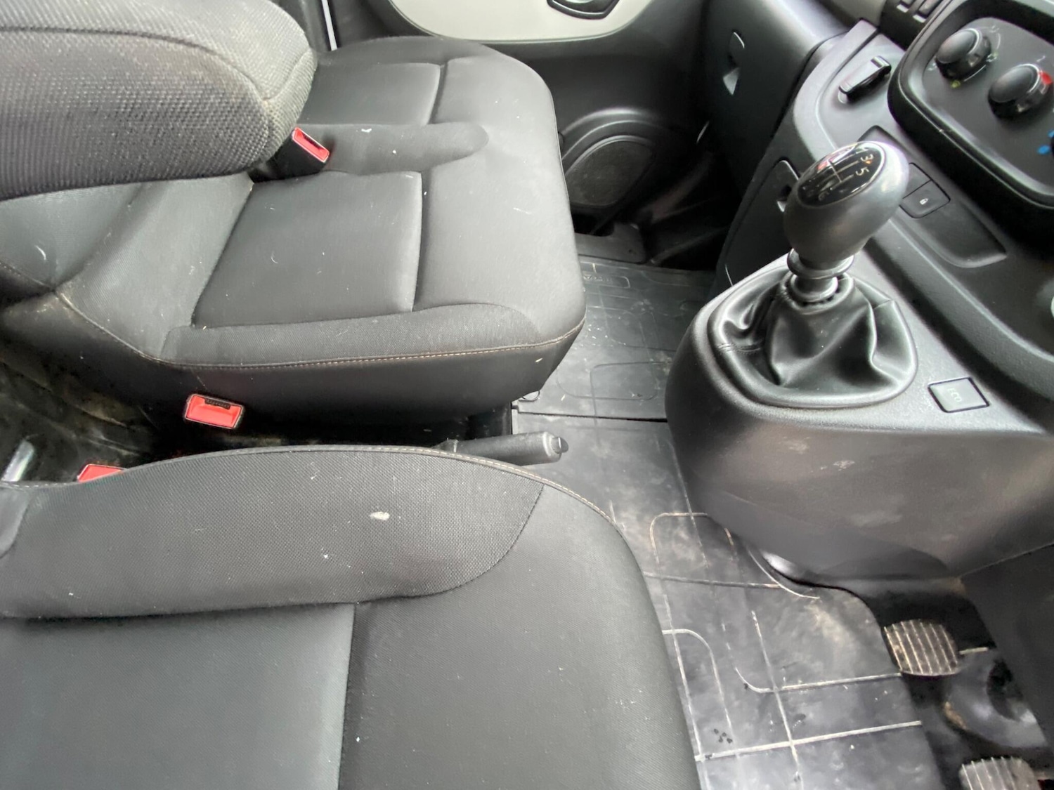 Used Renault Trafic 2019 for sale - 77305397: Photo 36