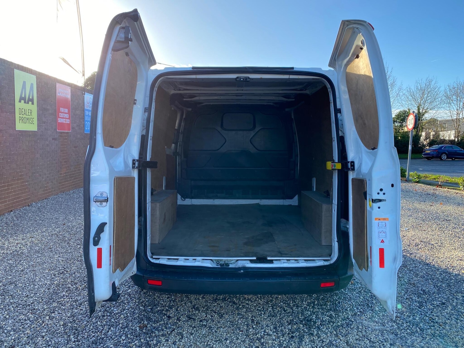 Used Ford Transit Custom 2017 for sale - 76667003: Photo 16