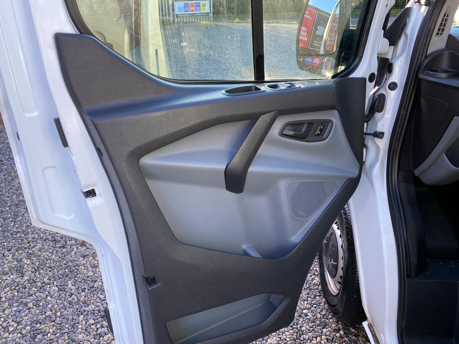 Used Ford Transit Custom 2017 for sale - 76667003: Photo 37