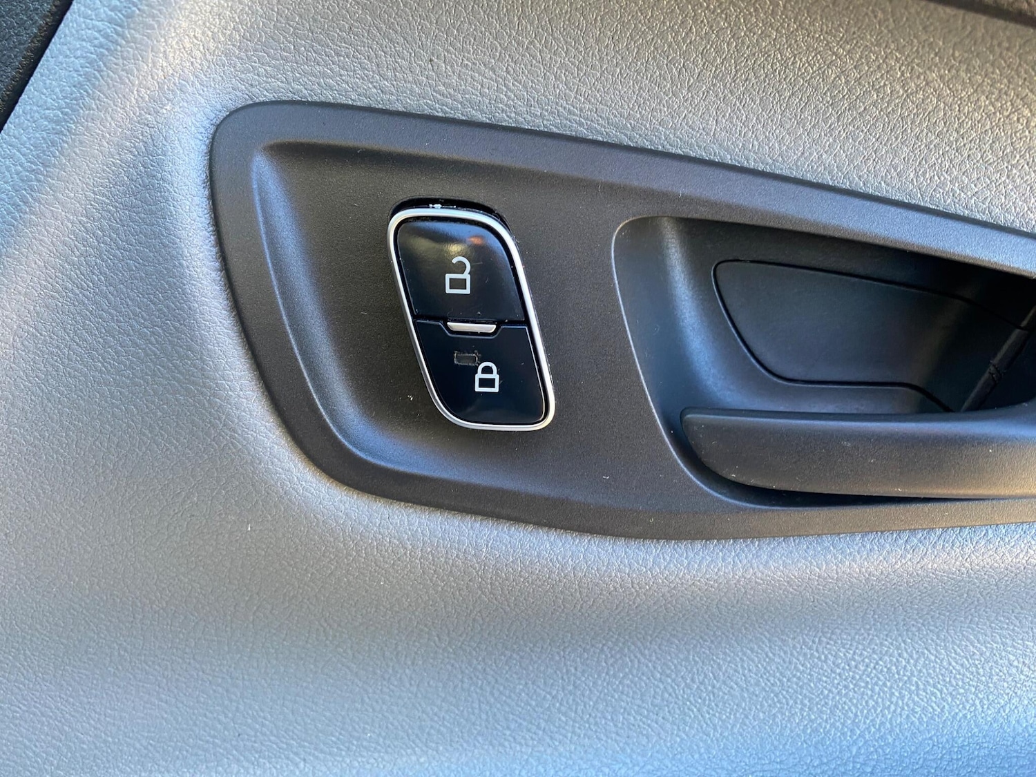 Used Ford Transit Custom 2017 for sale - 76667003: Photo 56