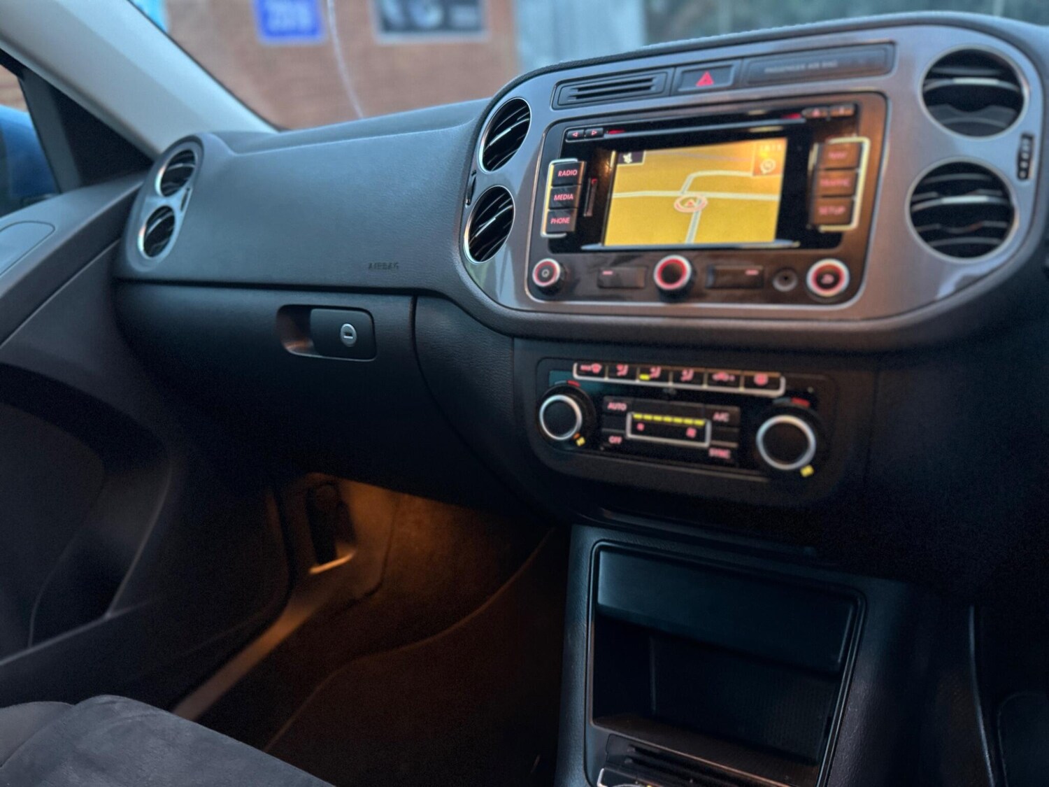 Used Volkswagen Tiguan 2012 for sale - 77992924: Photo 14