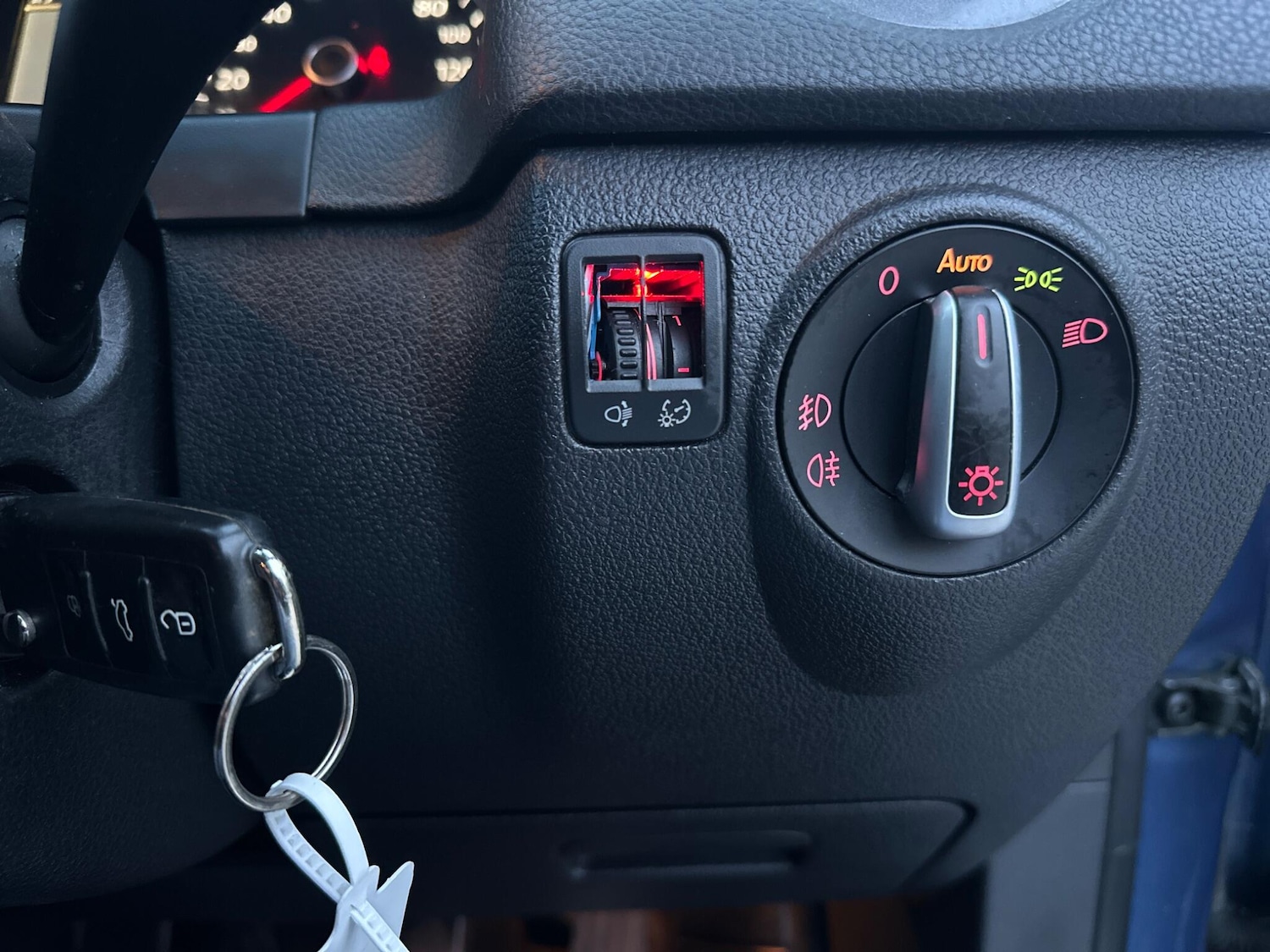 Used Volkswagen Tiguan 2012 for sale - 77992924: Photo 50