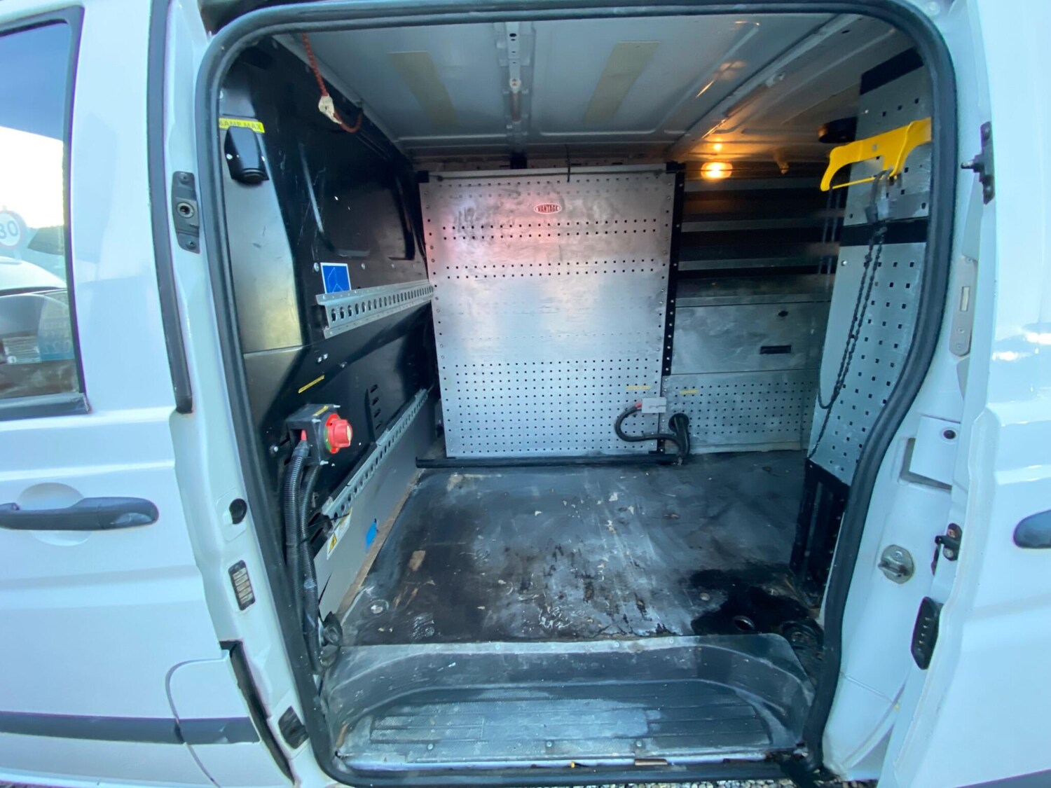 Used Mercedes-Benz Vito 2015 for sale - 77808196: Photo 48