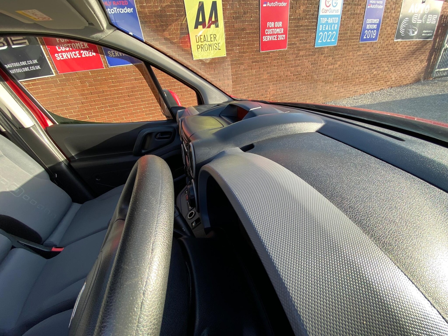 Used Citroen Berlingo 2014 for sale - 76899424: Photo 40