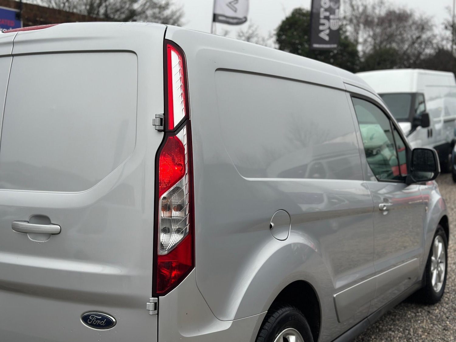 Used Ford Transit Connect 2018 for sale - 77969946: Photo 21