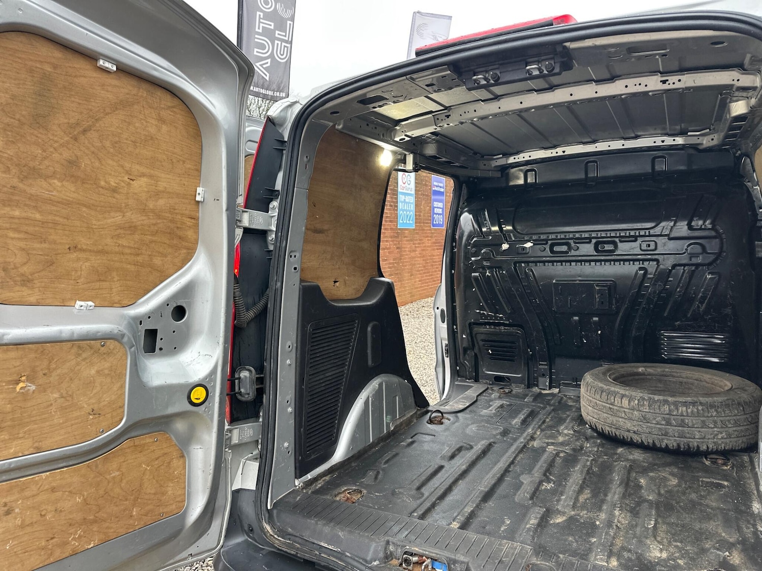 Used Ford Transit Connect 2018 for sale - 77969946: Photo 29