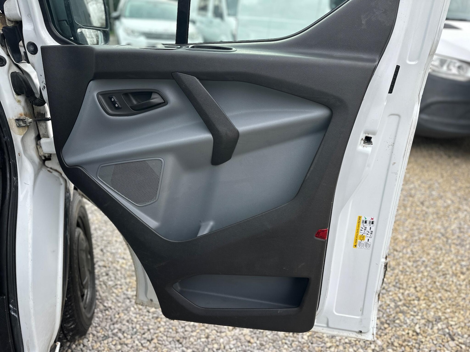 Used Ford Transit Custom 2017 for sale - 77586589: Photo 27