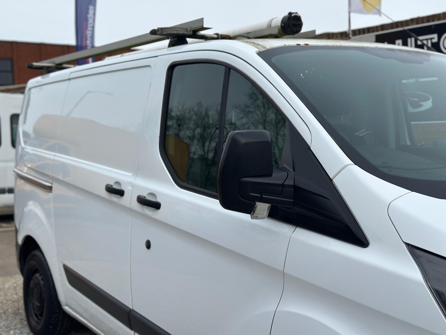 Used Ford Transit Custom 2017 for sale - 77586589: Photo 33