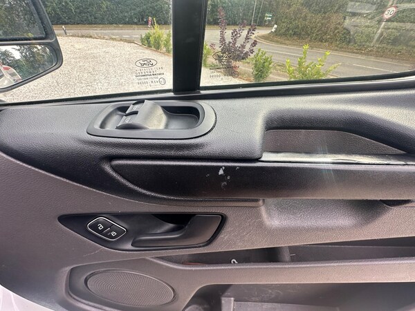 Used Ford Transit Custom 2020 for sale - 75562894: Photo 27