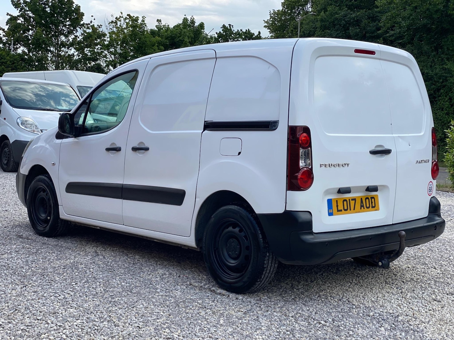 Used Peugeot Partner 2017 for sale - 76994412: Photo 16