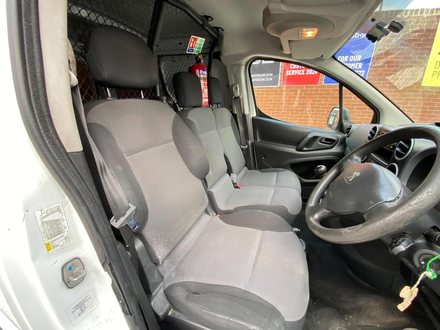 Used Peugeot Partner 2017 for sale - 76994412: Photo 23