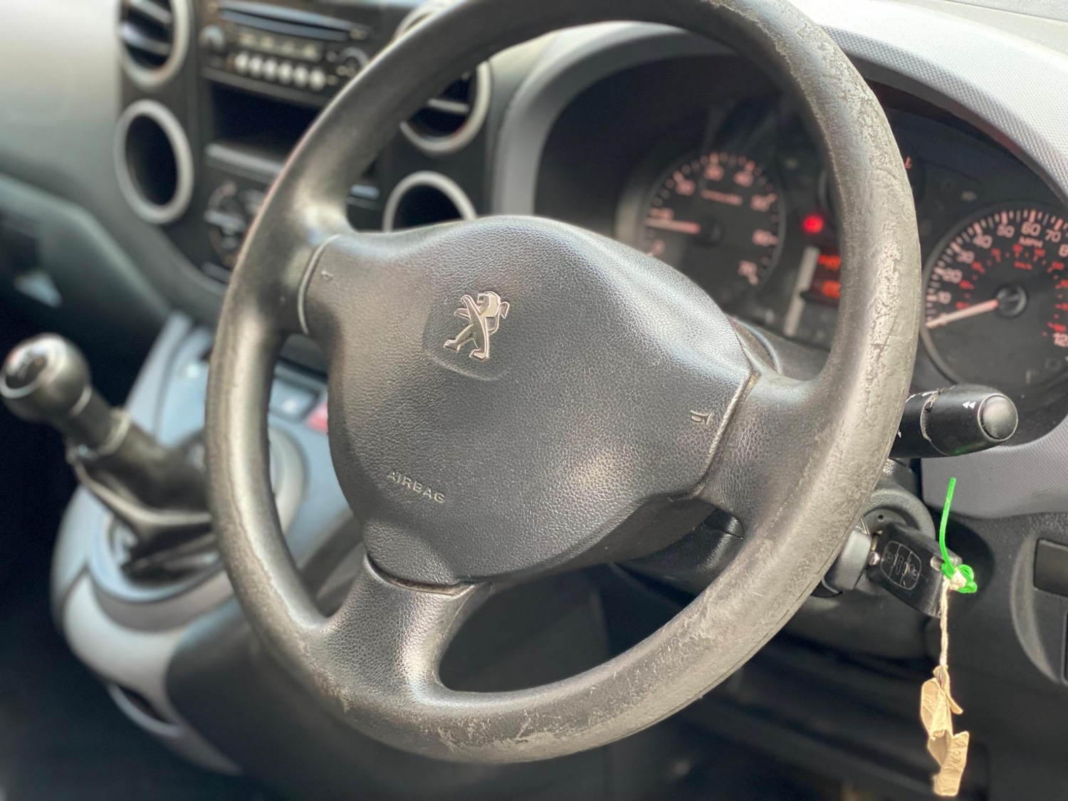 Used Peugeot Partner 2017 for sale - 76994412: Photo 43