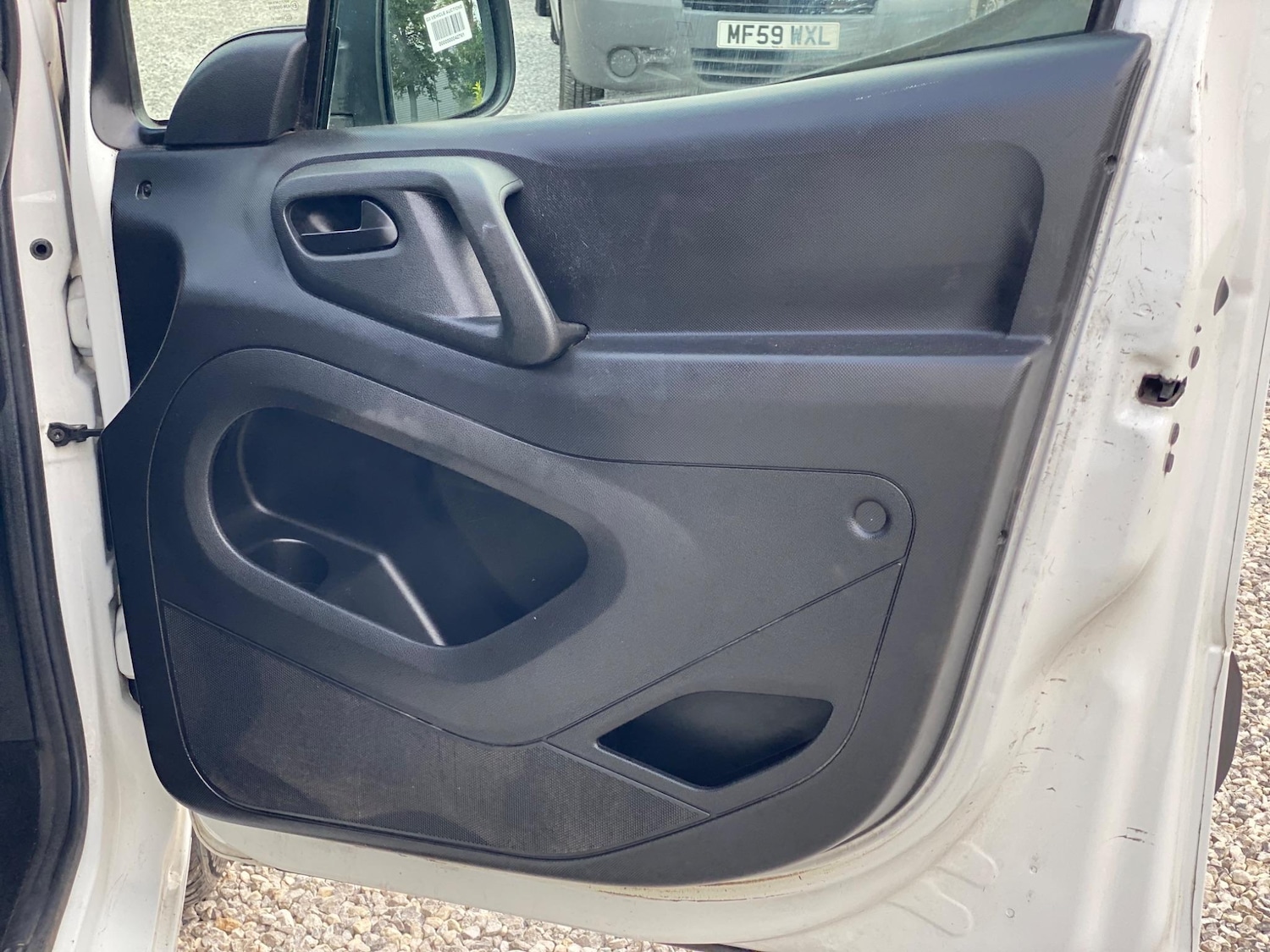 Used Peugeot Partner 2017 for sale - 76994412: Photo 48