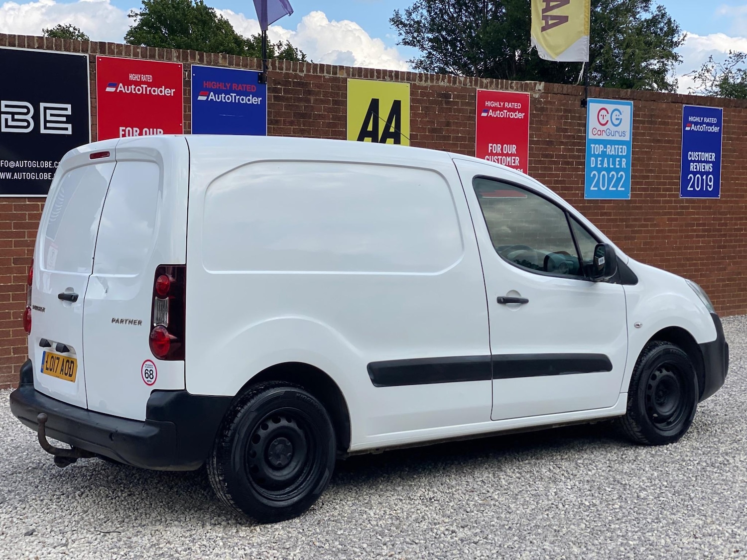 Used Peugeot Partner 2017 for sale - 76994412: Photo 5