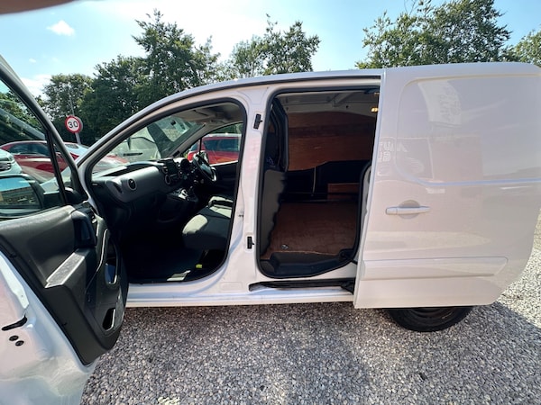 Used Peugeot Partner 2017 for sale - 73395643: Photo 11