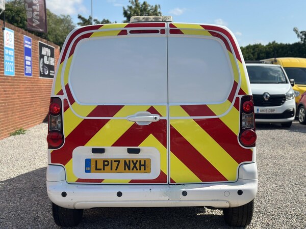 Used Peugeot Partner 2017 for sale - 73395643: Photo 25