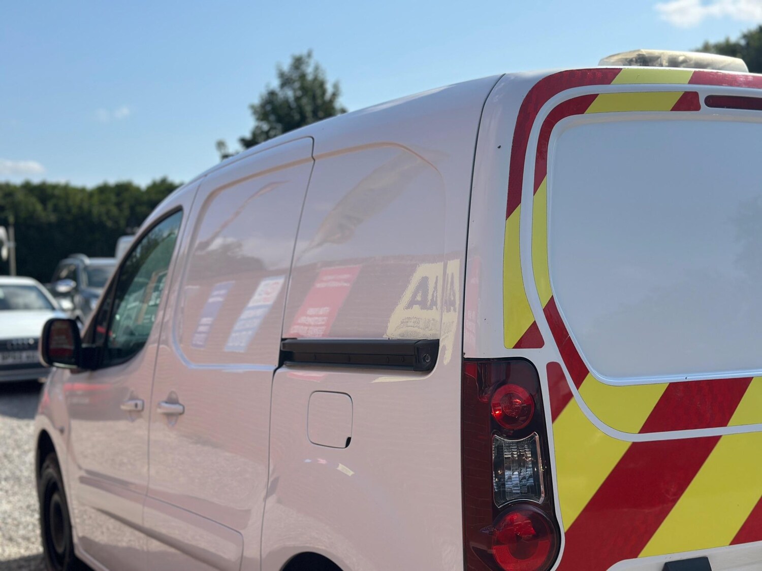 Vehicle 28