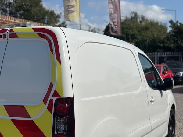 Used Peugeot Partner 2017 for sale - 73395643: Photo 31